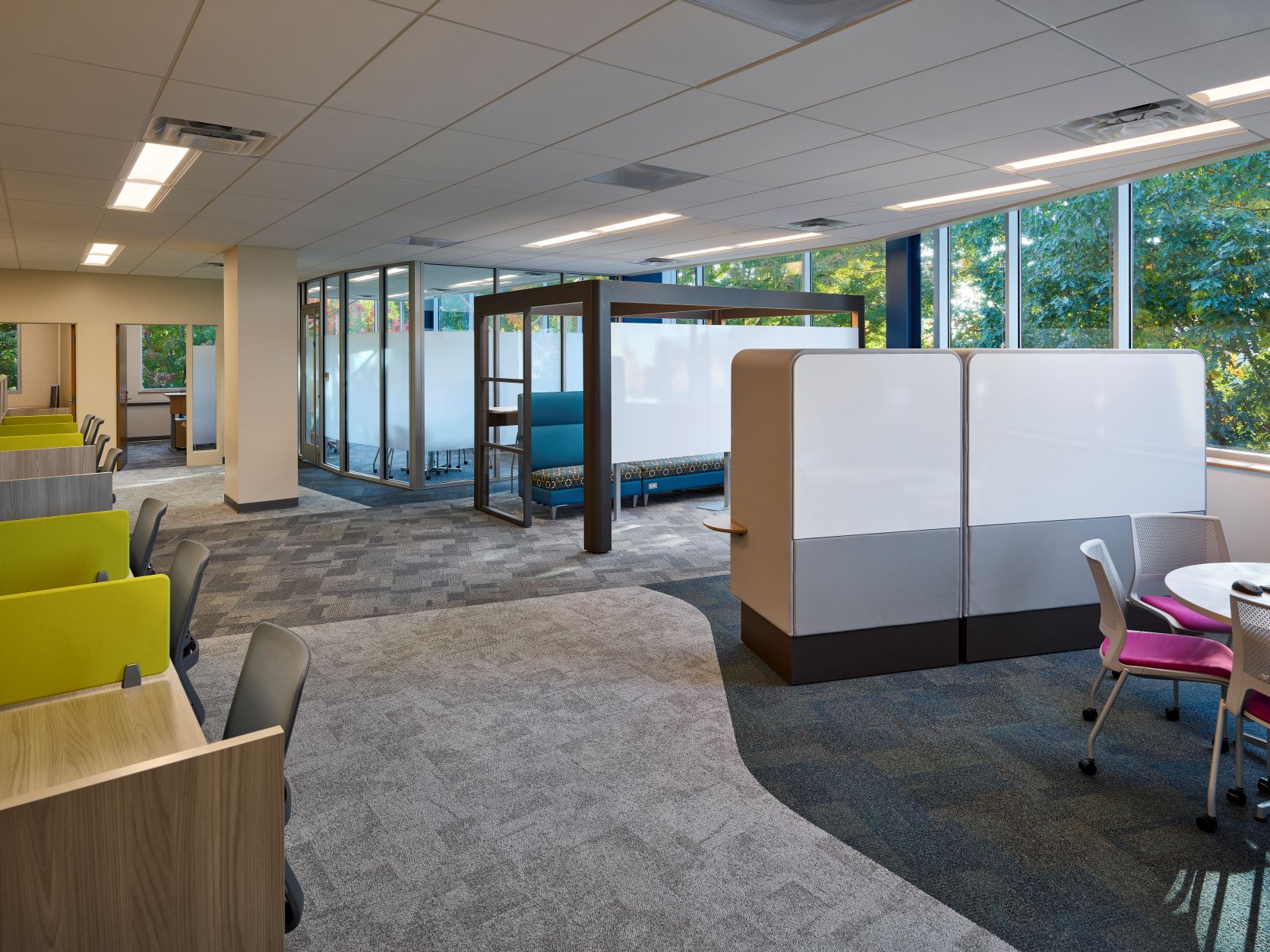 Instruction Area for Students, looking towards the office for Visiting Scientists and Researchers